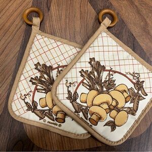 Vintage Mushroom Pot Holders